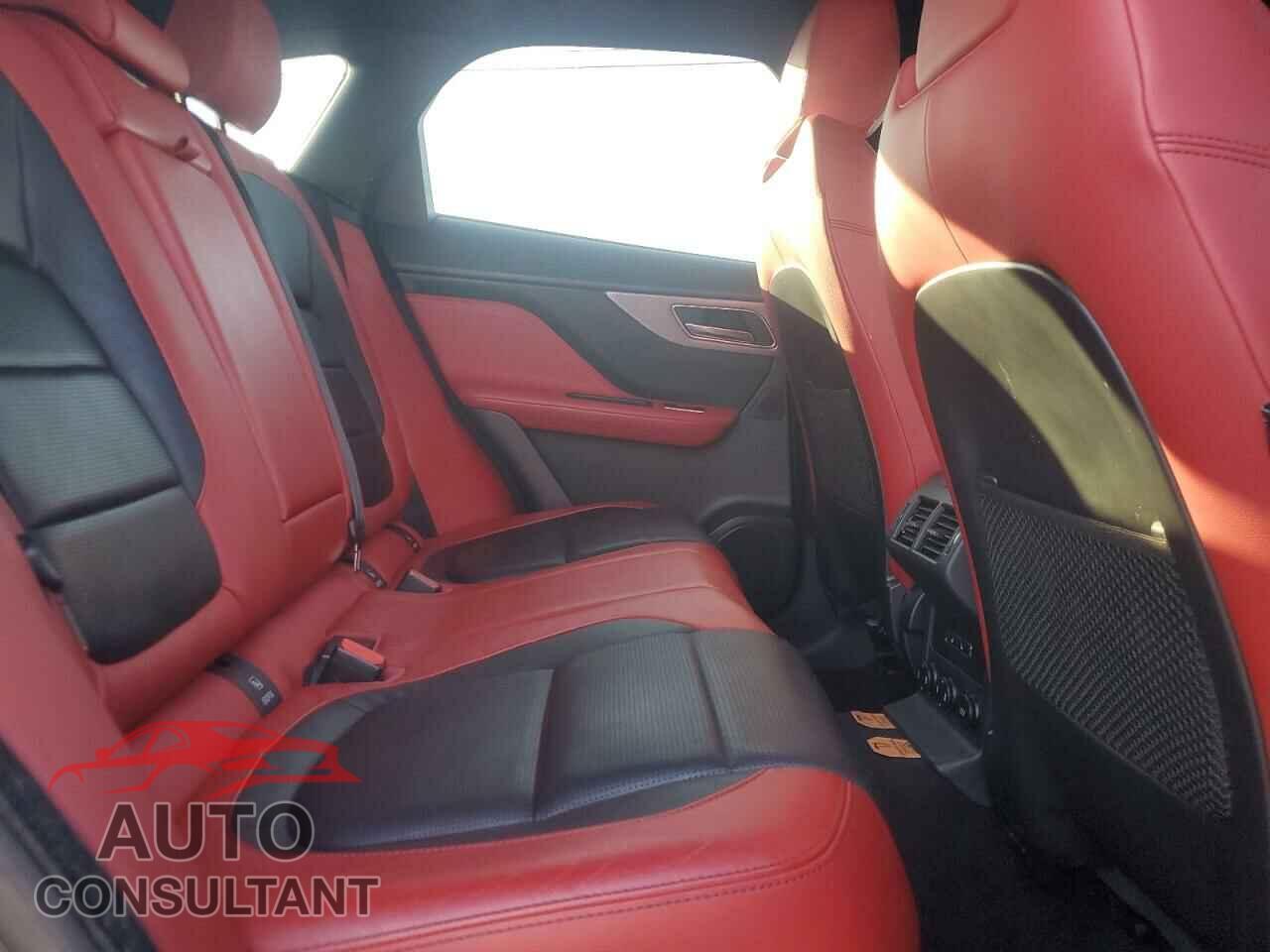 JAGUAR F-PACE 2017 - SADCM2BVXHA080259
