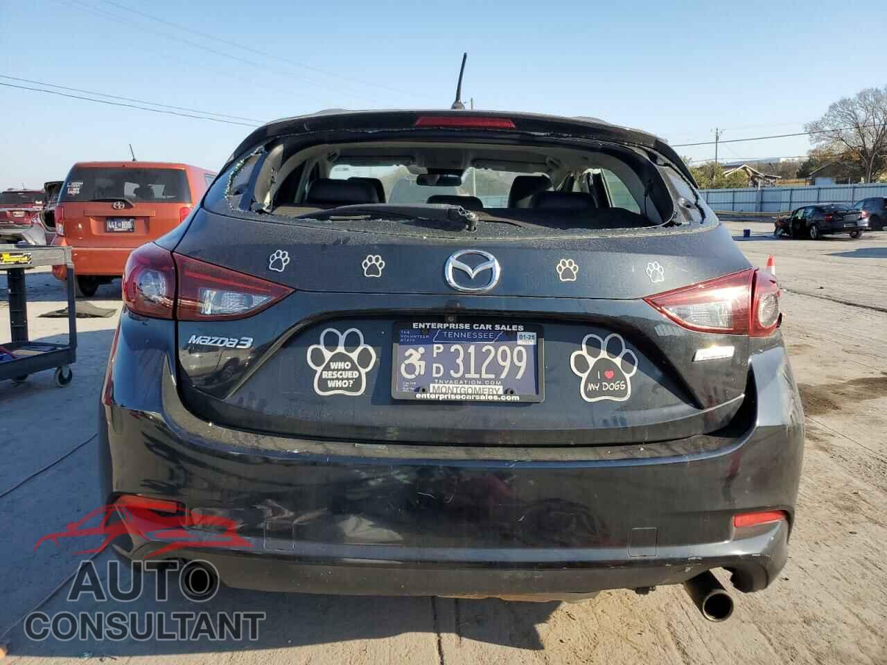 MAZDA 3 2018 - 3MZBN1L36JM183714