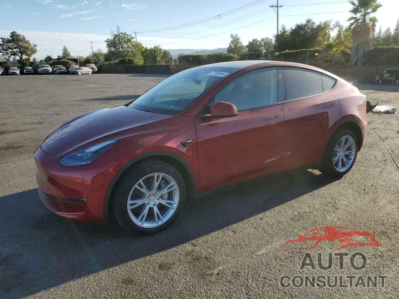 TESLA MODEL Y 2024 - 7SAYGAEE2RF086437