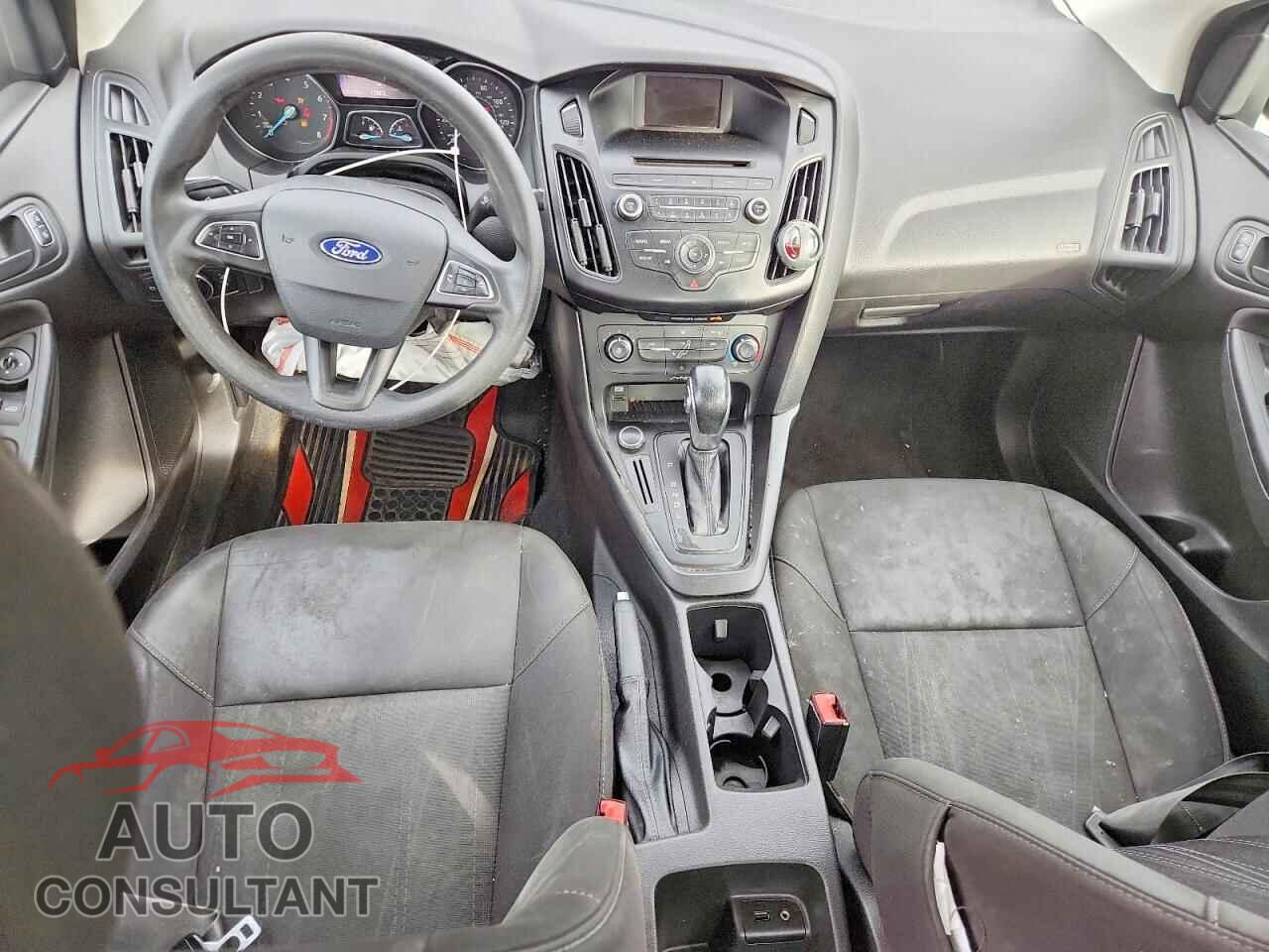 FORD FOCUS 2017 - 1FADP3E21HL337561