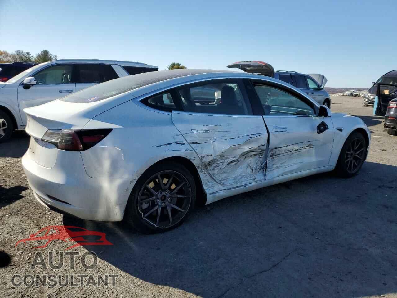 TESLA MODEL 3 2018 - 5YJ3E1EA6JF062429