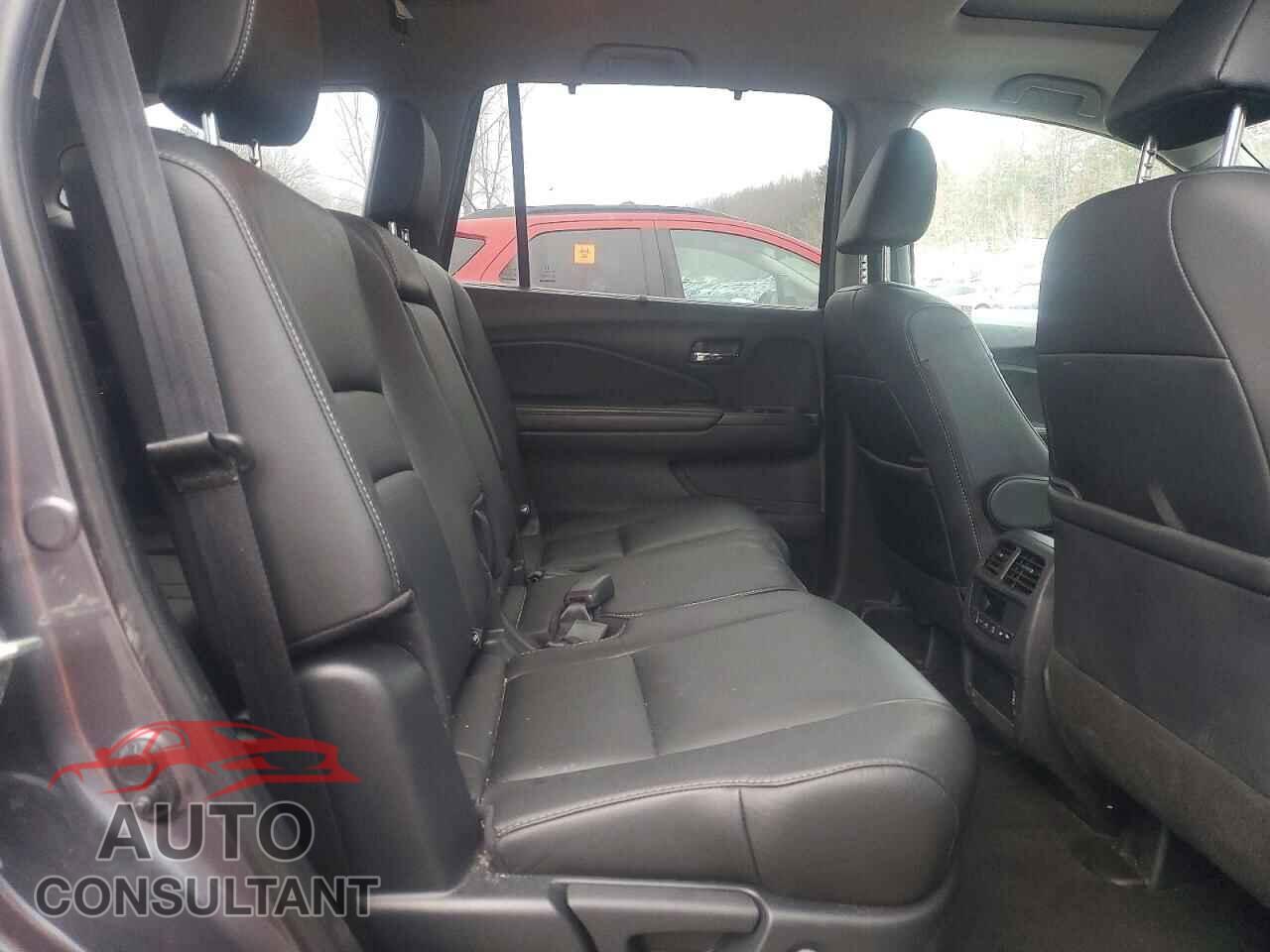 HONDA PILOT 2020 - 5FNYF6H52LB005209