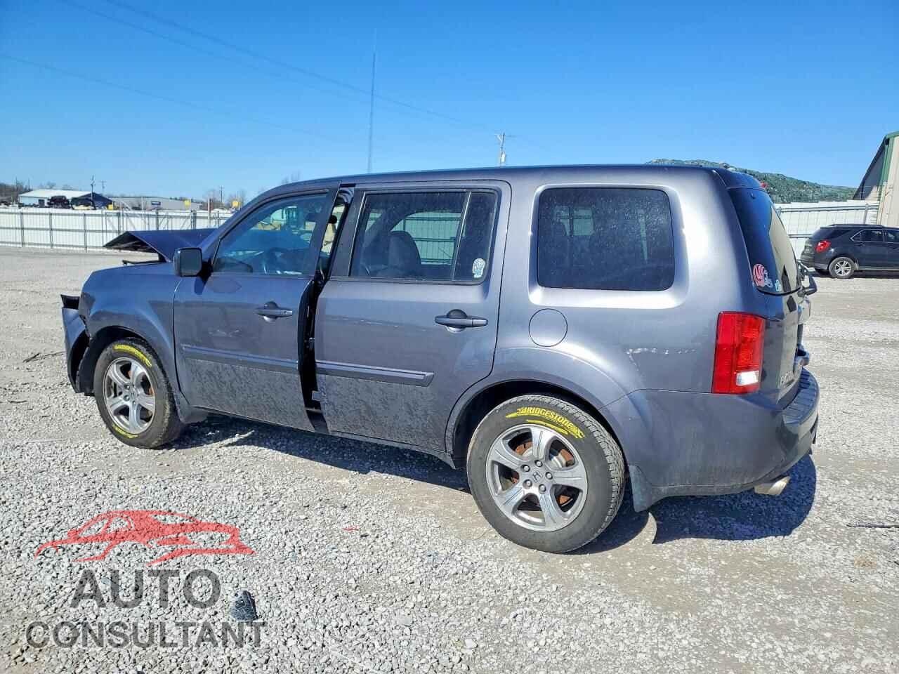HONDA PILOT 2015 - 5FNYF4H43FB025274