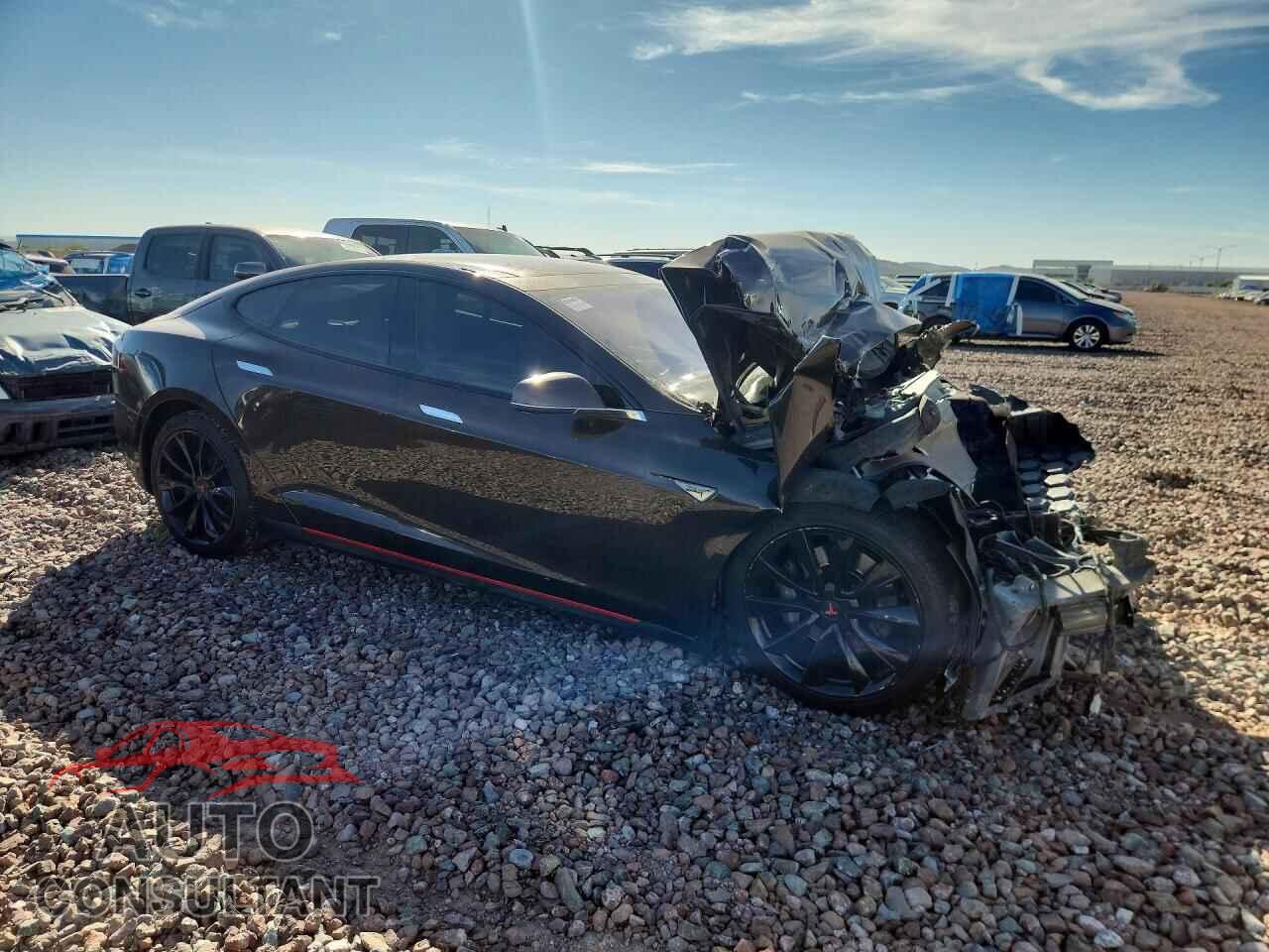 TESLA MODEL S 2013 - 5YJSA1CN6DFP12880
