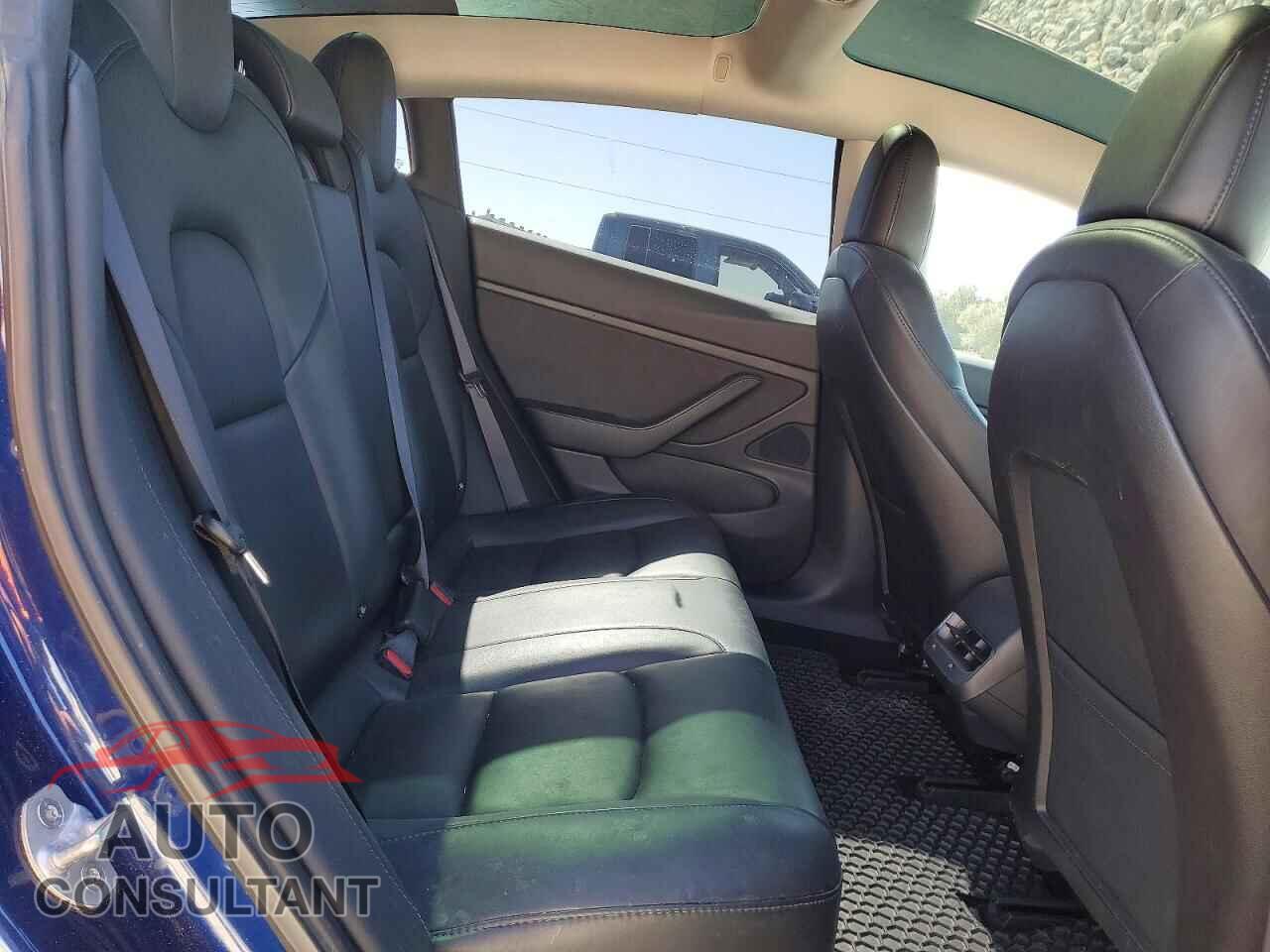 TESLA MODEL 3 2018 - 5YJ3E1EB4JF185512