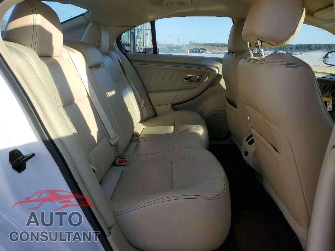 FORD TAURUS 2015 - 1FAHP2E84FG189668