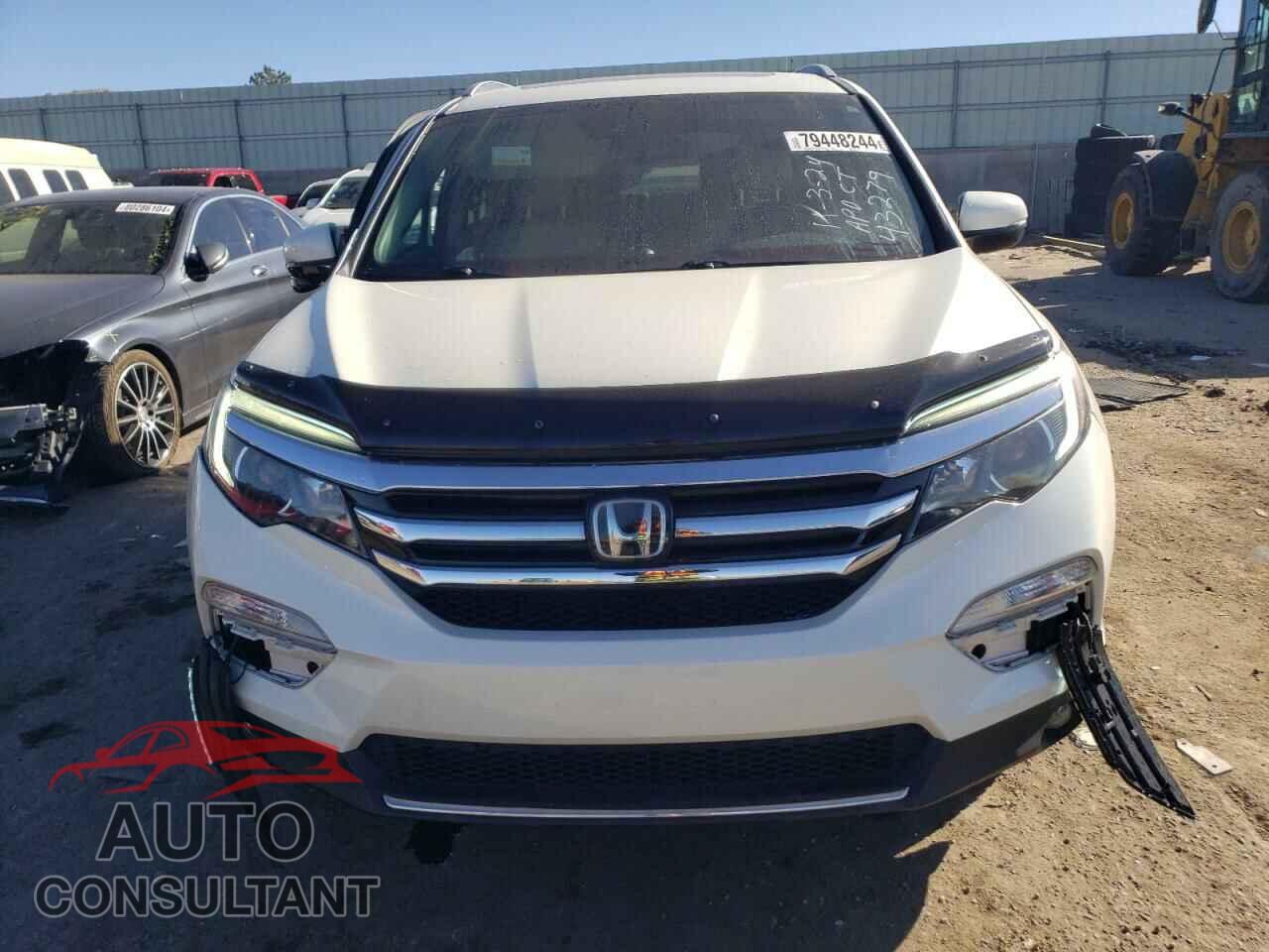 HONDA PILOT 2017 - 5FNYF6H94HB007909