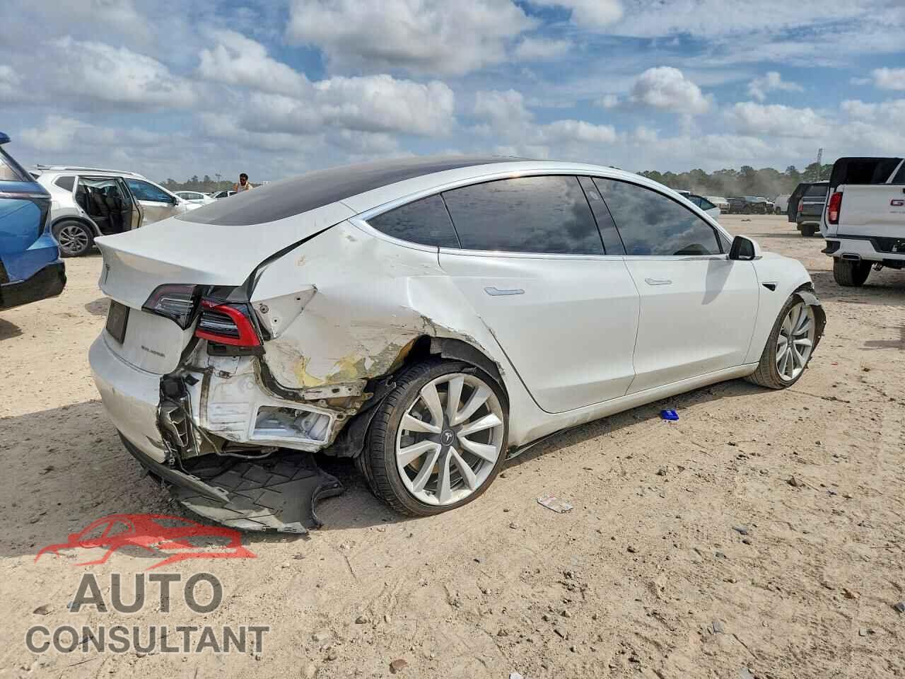 TESLA MODEL 3 2019 - 5YJ3E1EB5KF392508