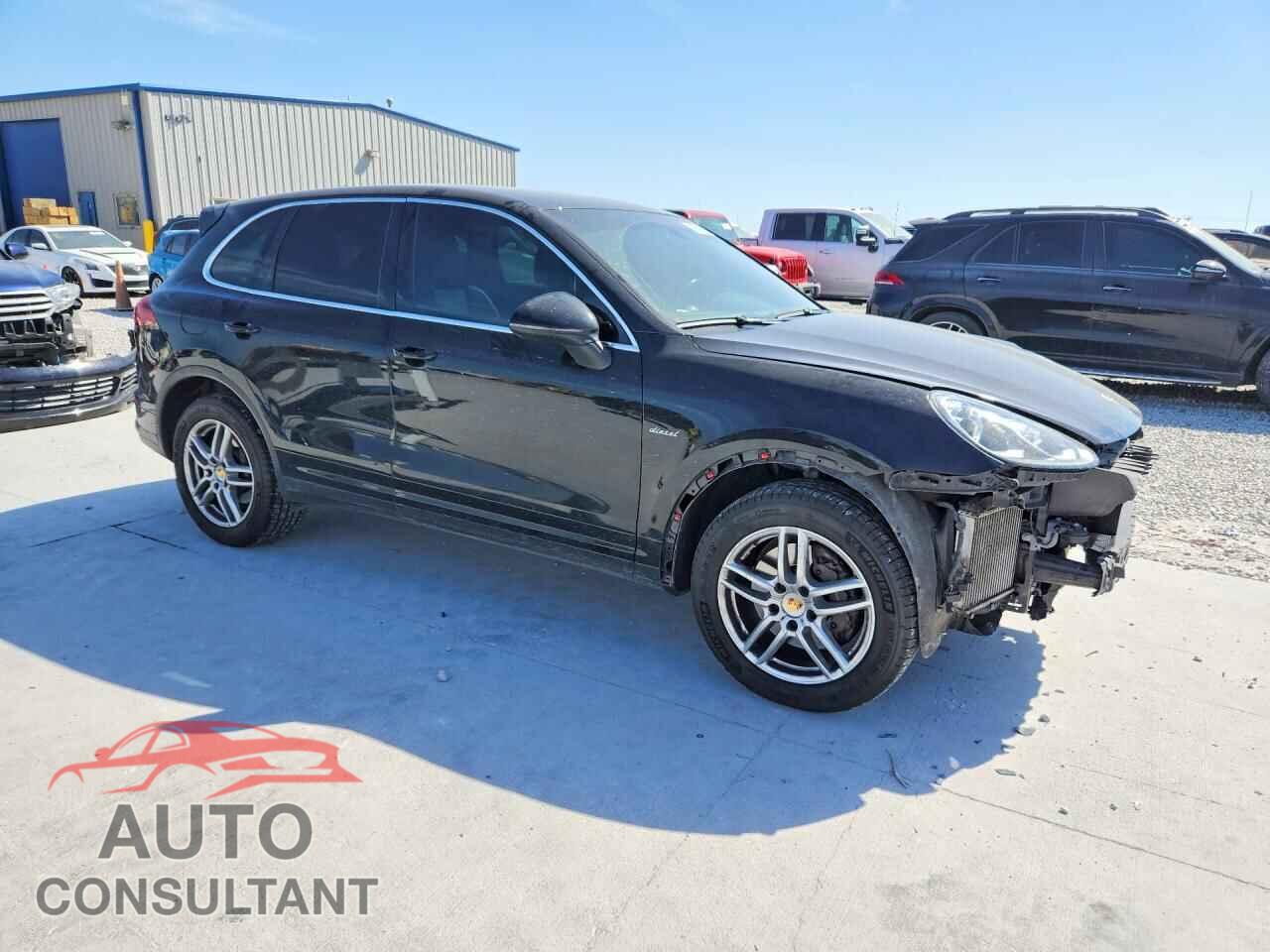 PORSCHE CAYENNE 2016 - WP1AF2A22GKA45596