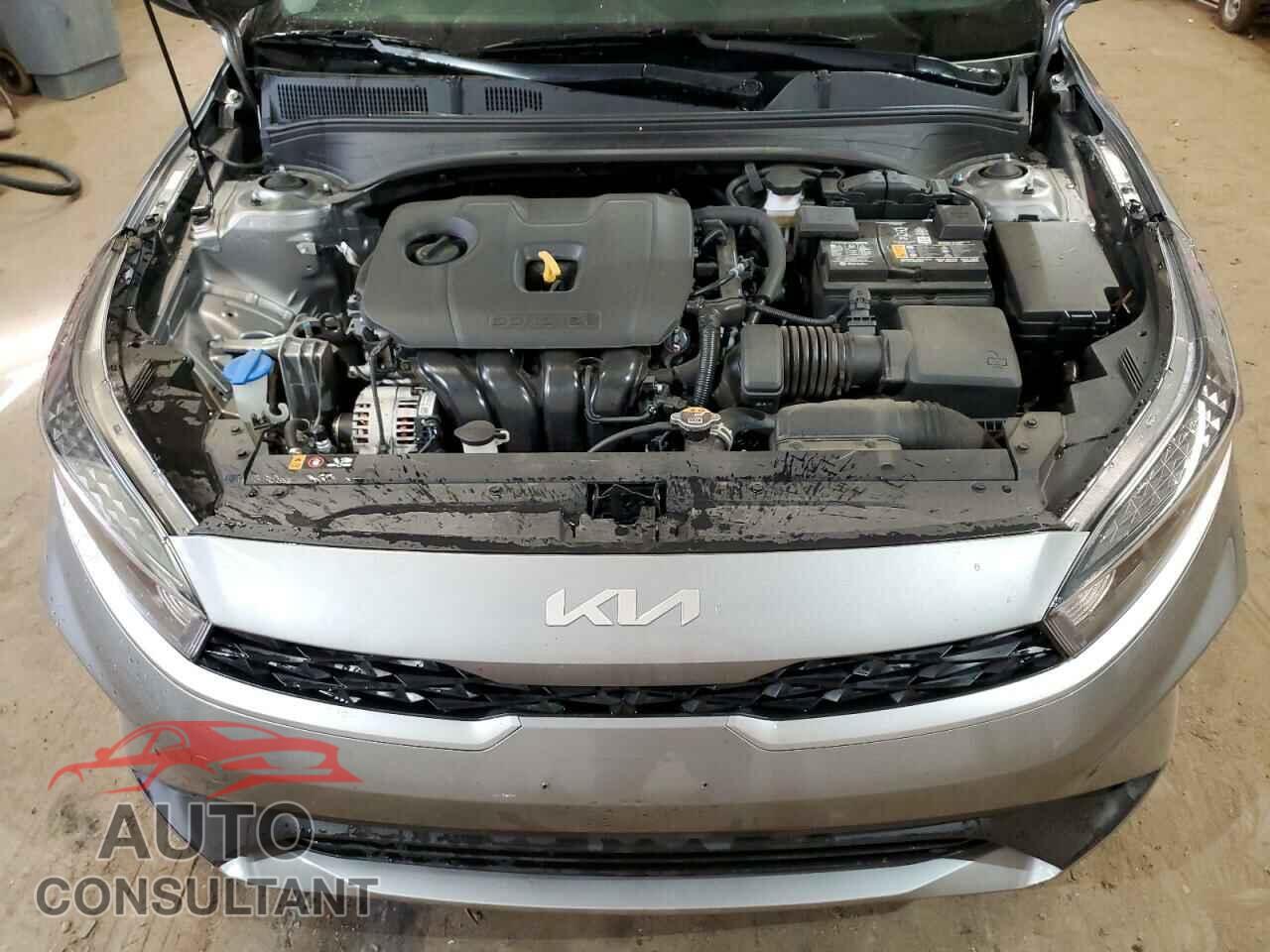 KIA FORTE 2024 - 3KPF24AD5RE748941