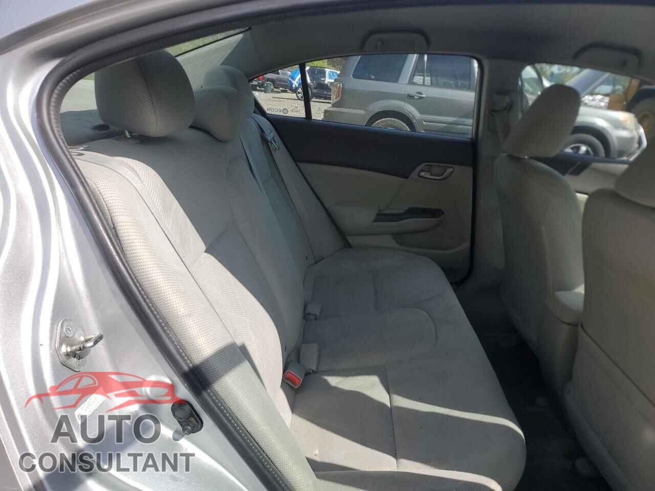HONDA CIVIC 2012 - 2HGFB2F58CH602701