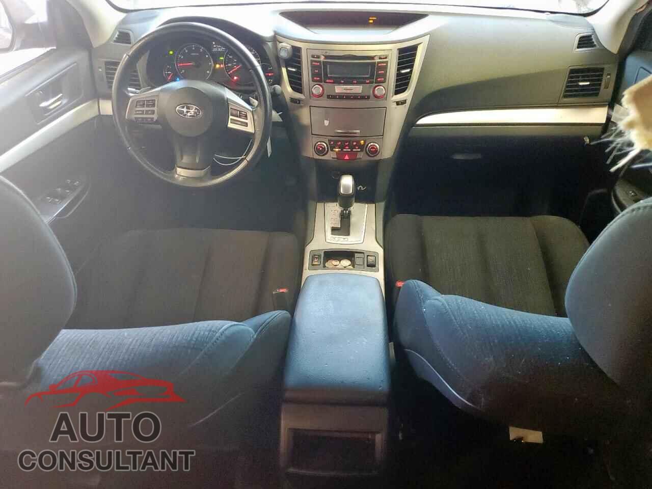 SUBARU OUTBACK 2013 - 4S4BRBGC2D3277582