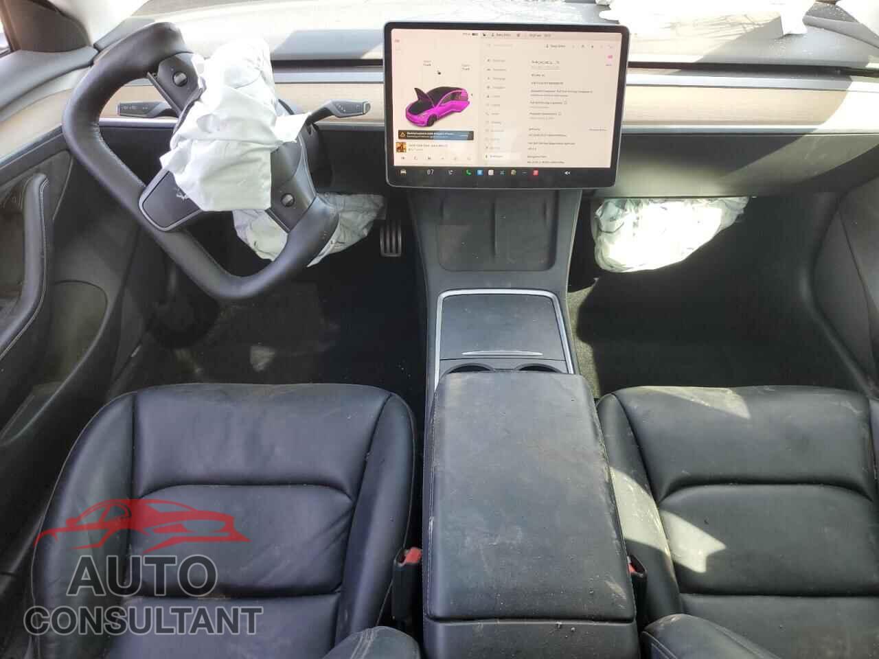 TESLA MODEL 3 2021 - 5YJ3E1EC1MF992373