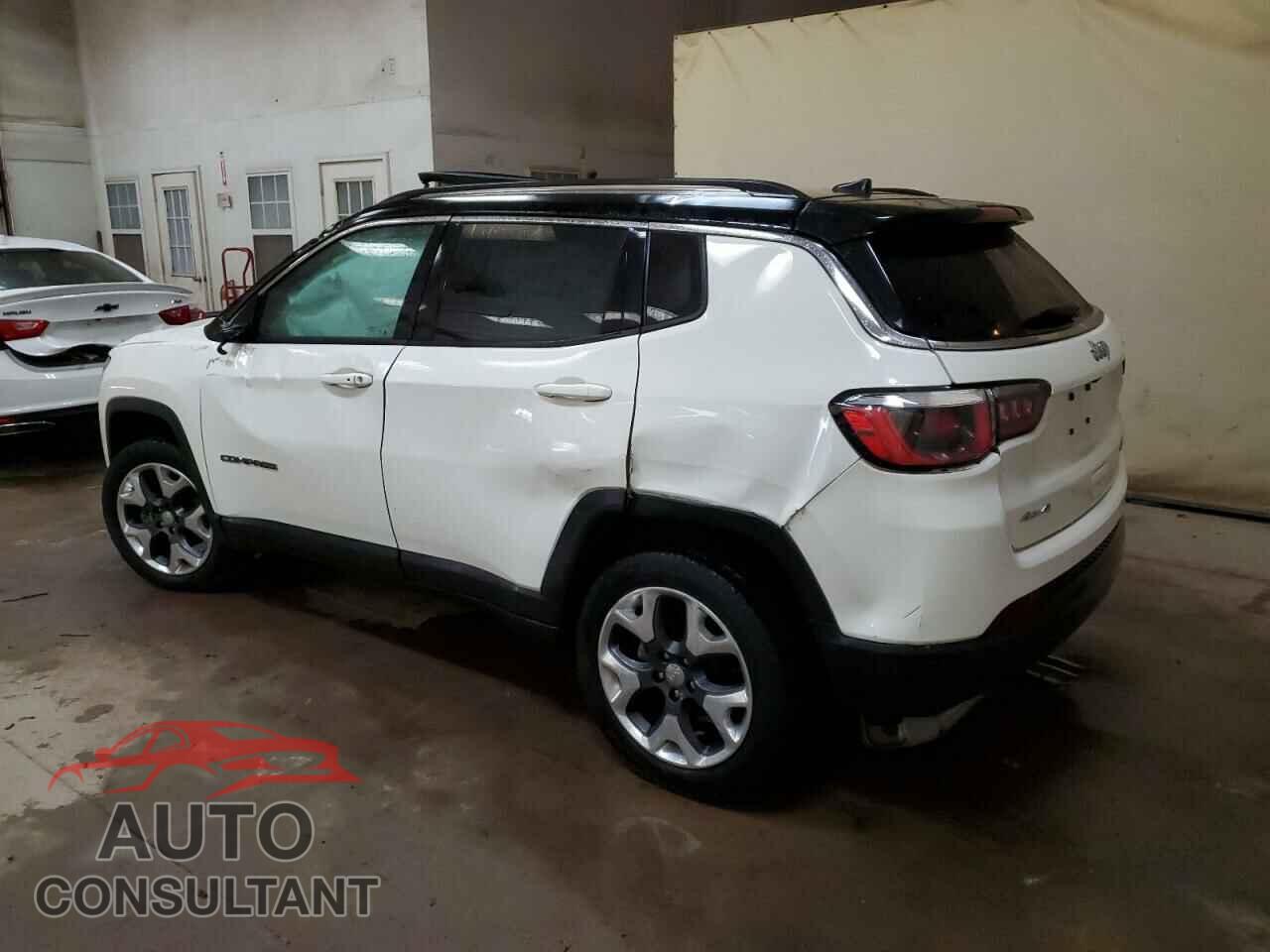 JEEP COMPASS 2018 - 3C4NJDCB4JT372565