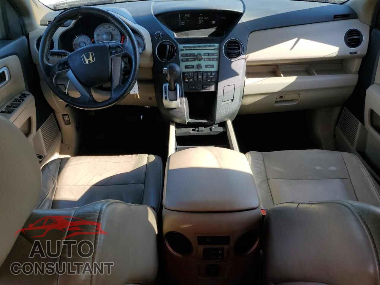 HONDA PILOT 2011 - 5FNYF3H52BB047053