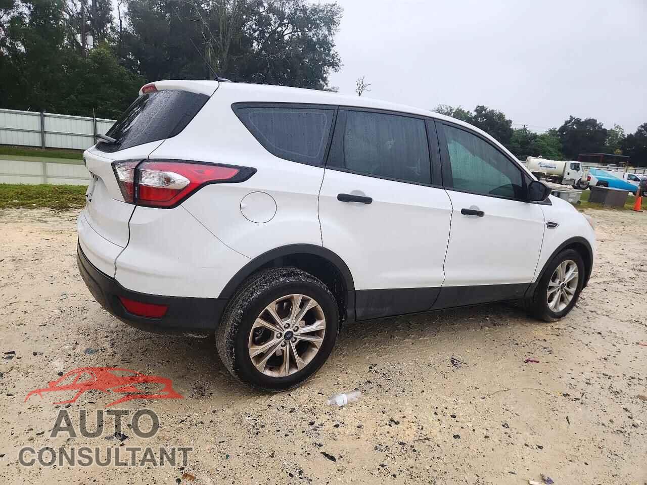 FORD ESCAPE 2017 - 1FMCU0F7XHUD24868