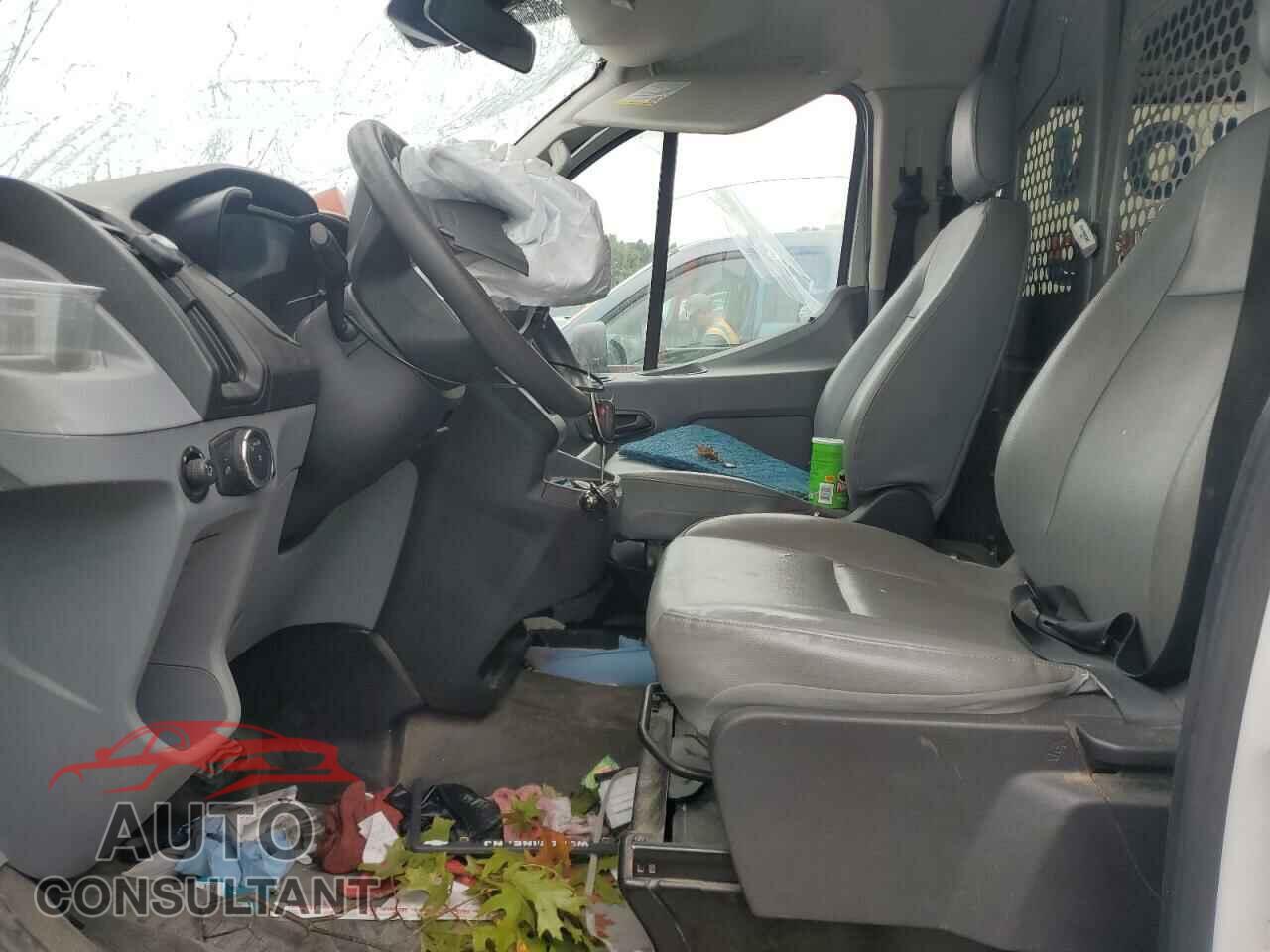 FORD TRANSIT 2019 - 1FTYR1YM1KKA34428