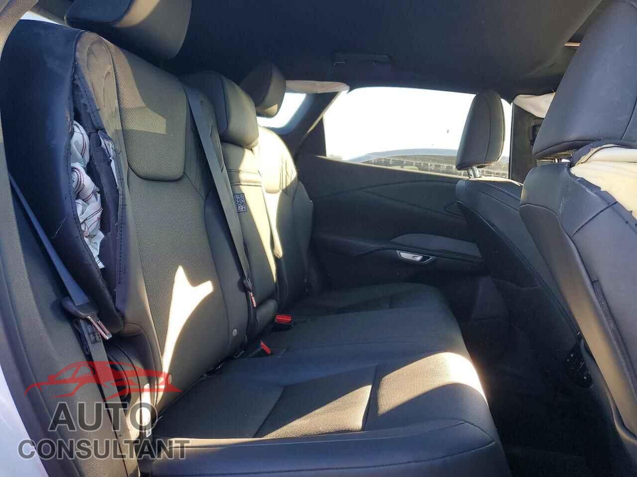 LEXUS UNKNOWN 2024 - 2T2BBMCA1RC055716