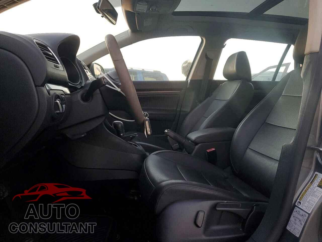 VOLKSWAGEN JETTA 2014 - 3VWPL7AJ1EM606561