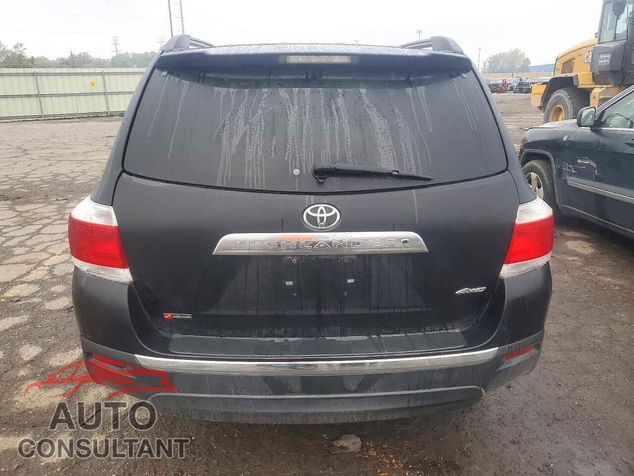 TOYOTA HIGHLANDER 2013 - 5TDBK3EH8DS206169
