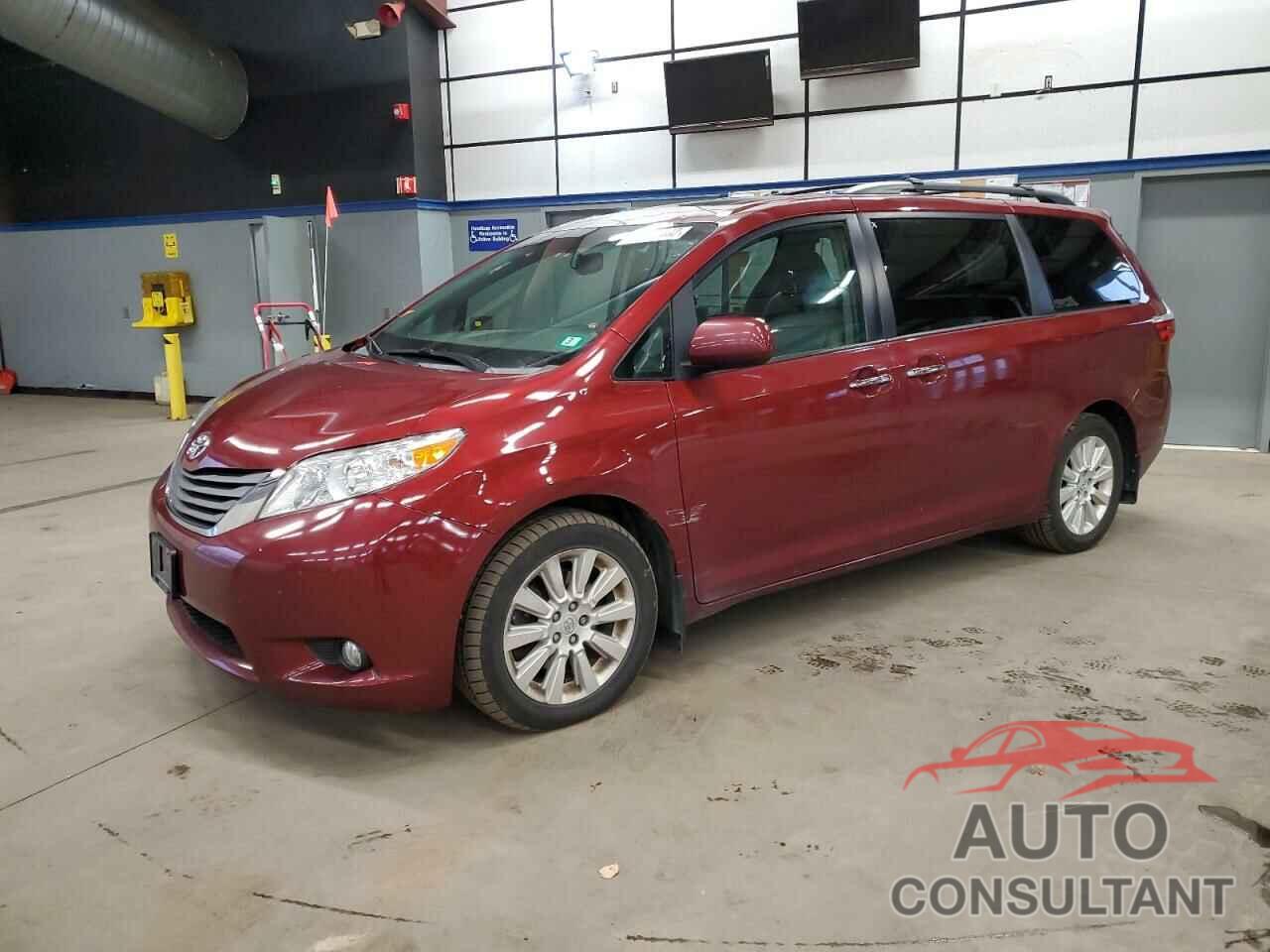 TOYOTA SIENNA 2015 - 5TDDK3DC5FS113868