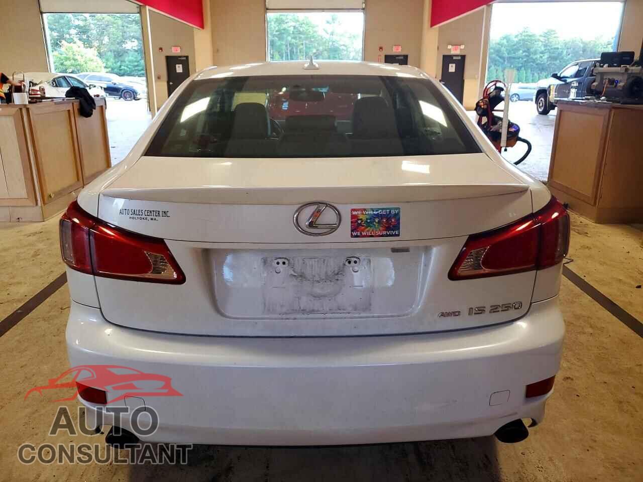 LEXUS IS 2012 - JTHCF5C26C5052759