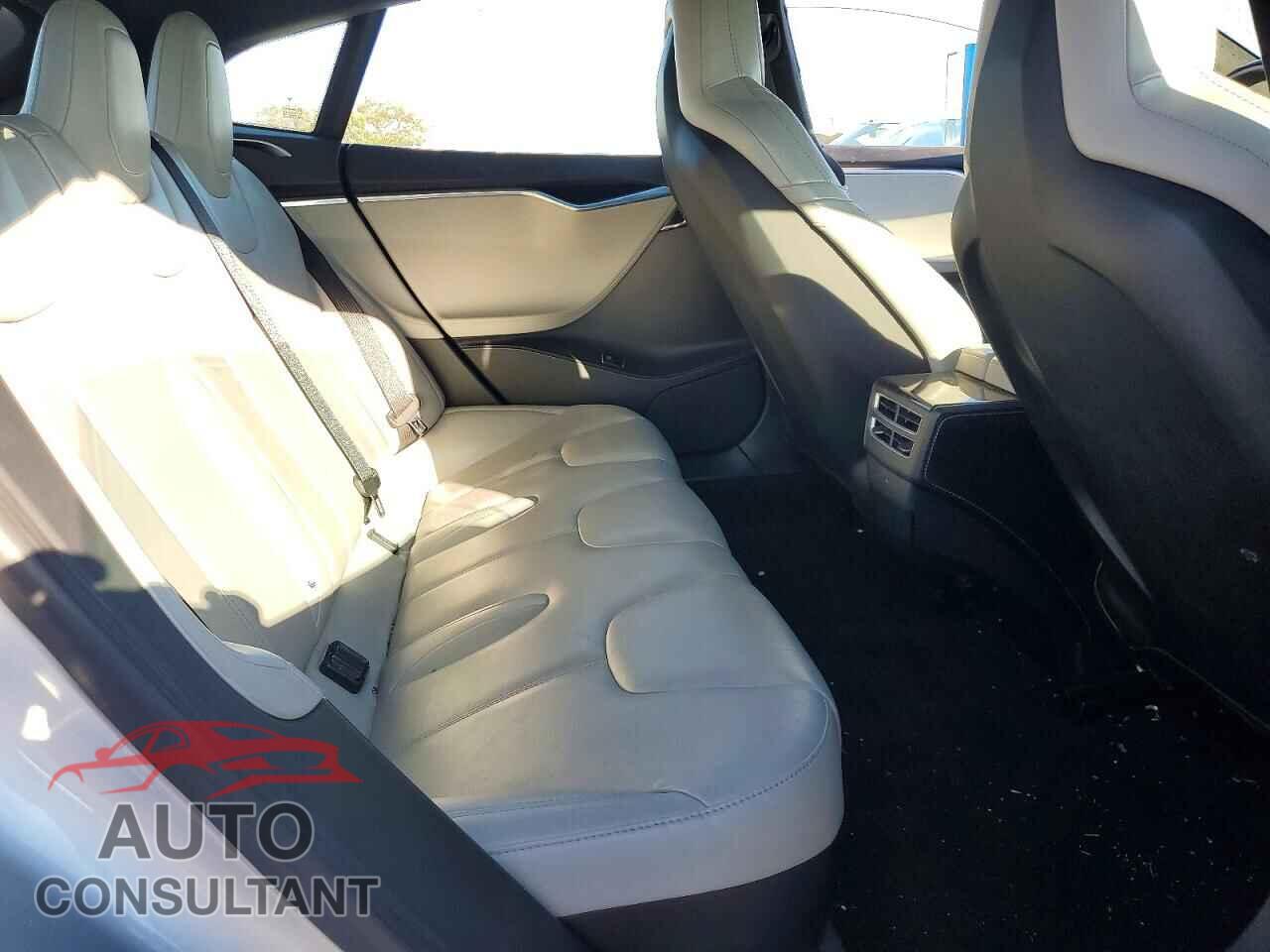 TESLA MODEL S 2016 - 5YJSA1E19GF174383