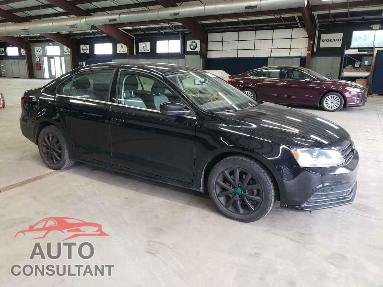 VOLKSWAGEN JETTA 2017 - 3VW2B7AJ9HM328641