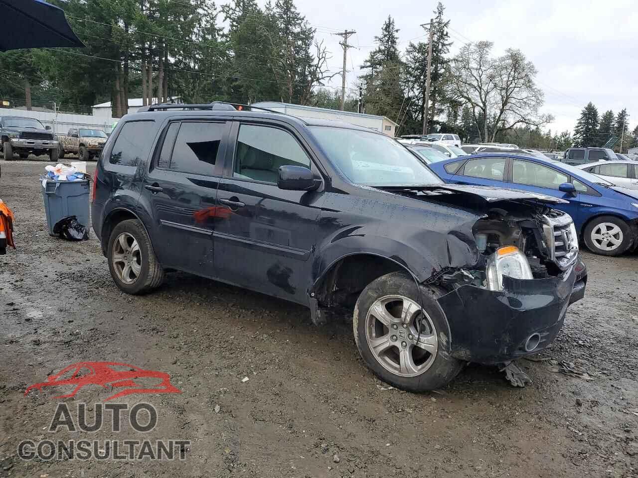 HONDA PILOT 2013 - 5FNYF4H75DB080400