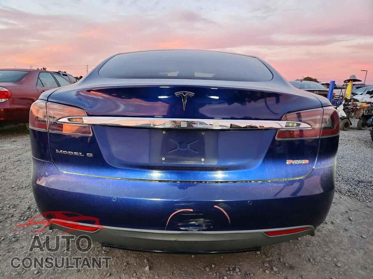 TESLA MODEL S 2015 - 5YJSA1H4XFF098452