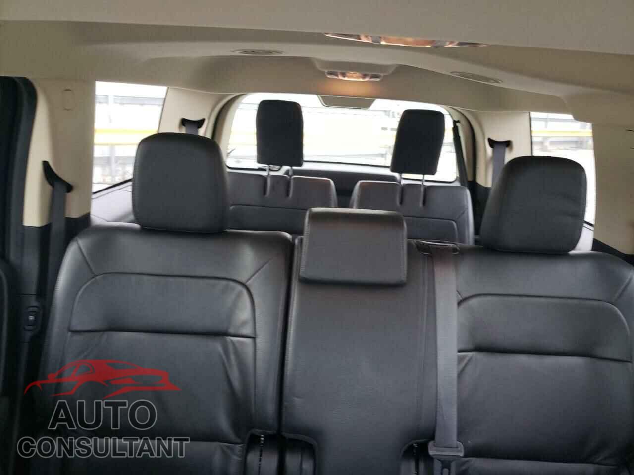 FORD FLEX 2017 - 2FMHK6C83HBA09511