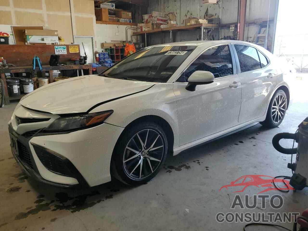 TOYOTA CAMRY 2021 - 4T1G11AK0MU523692