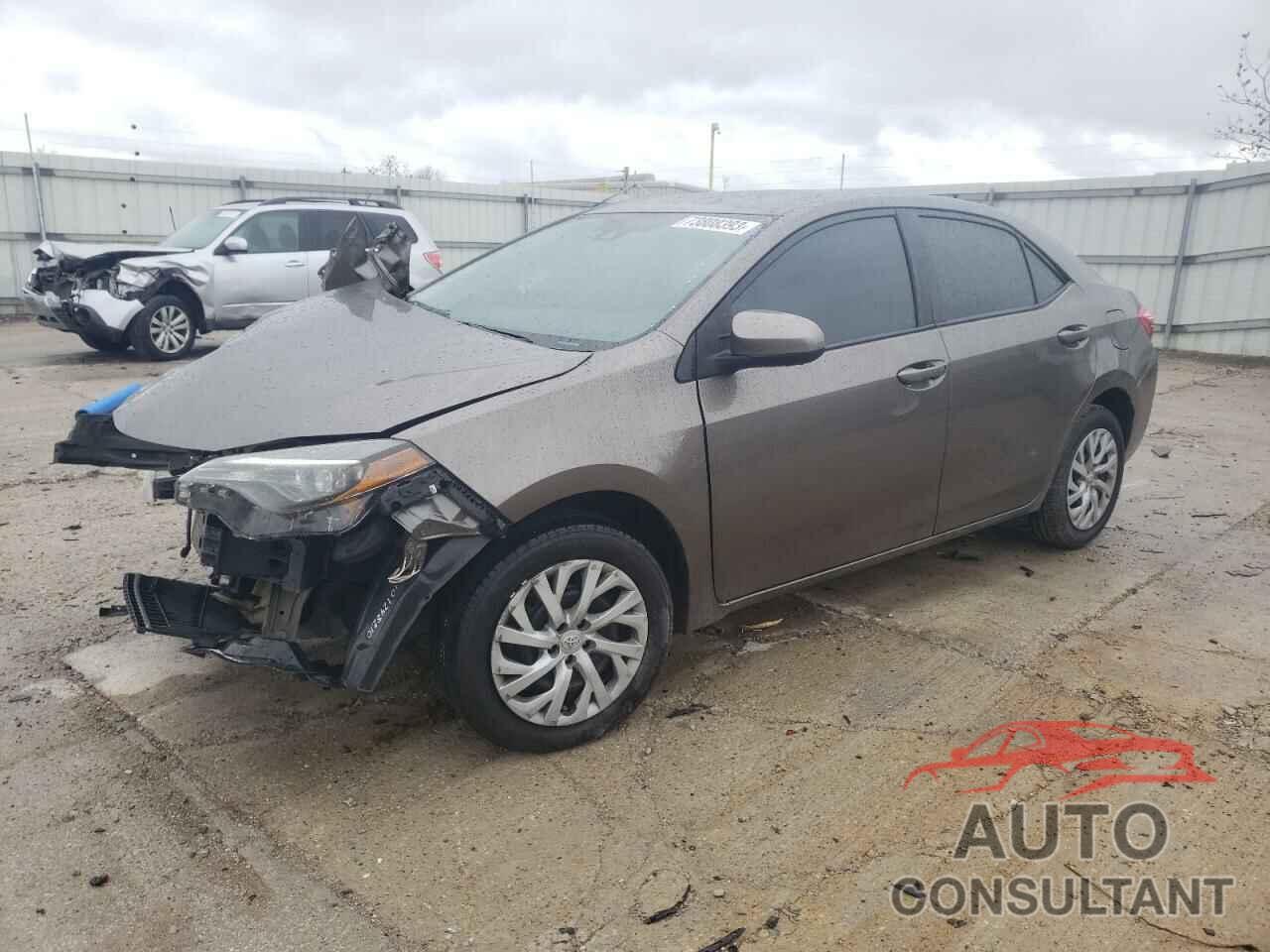 TOYOTA COROLLA 2018 - 5YFBURHE7JP809505