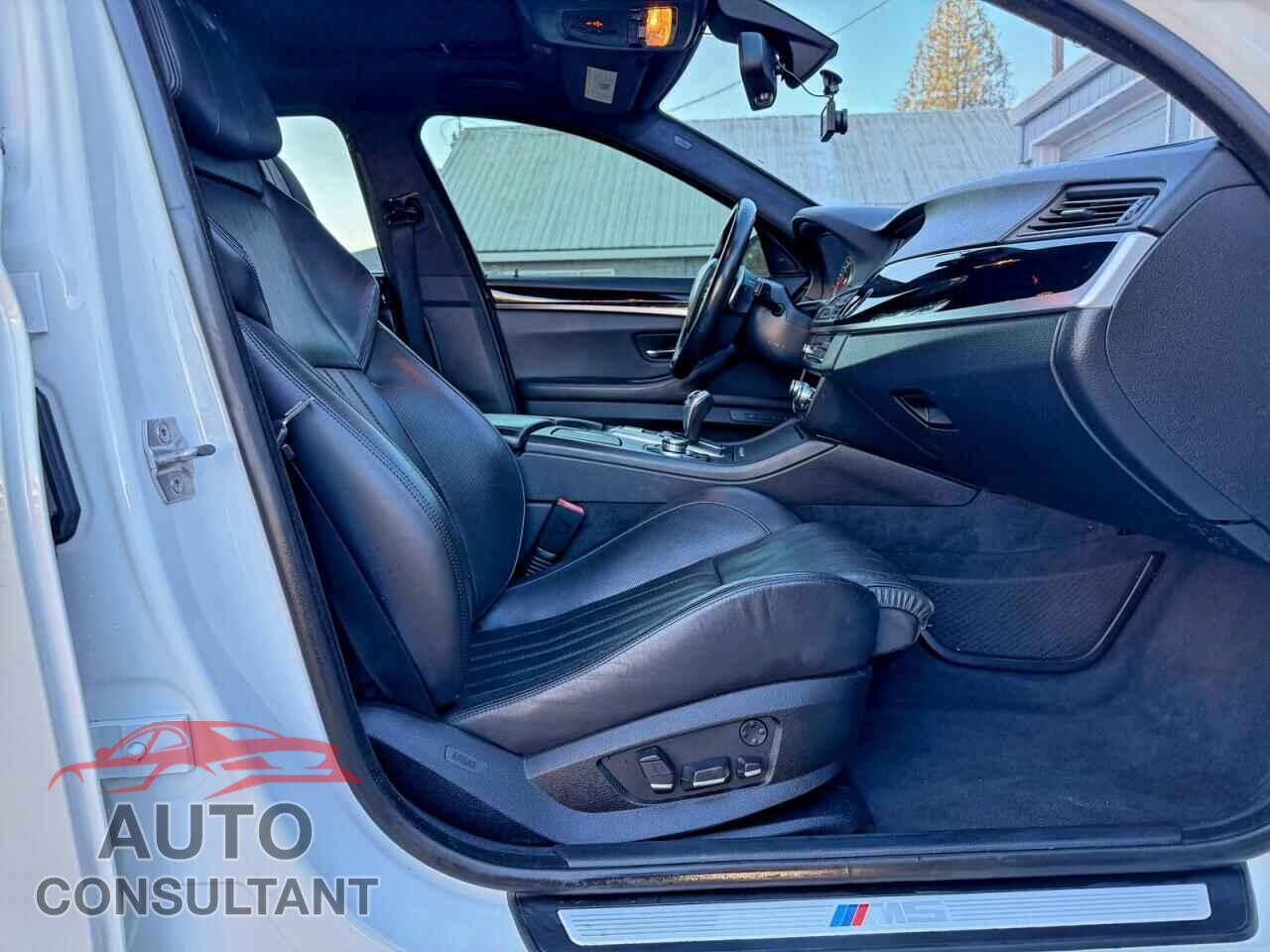 BMW M5 2013 - WBSFV9C57DC774007