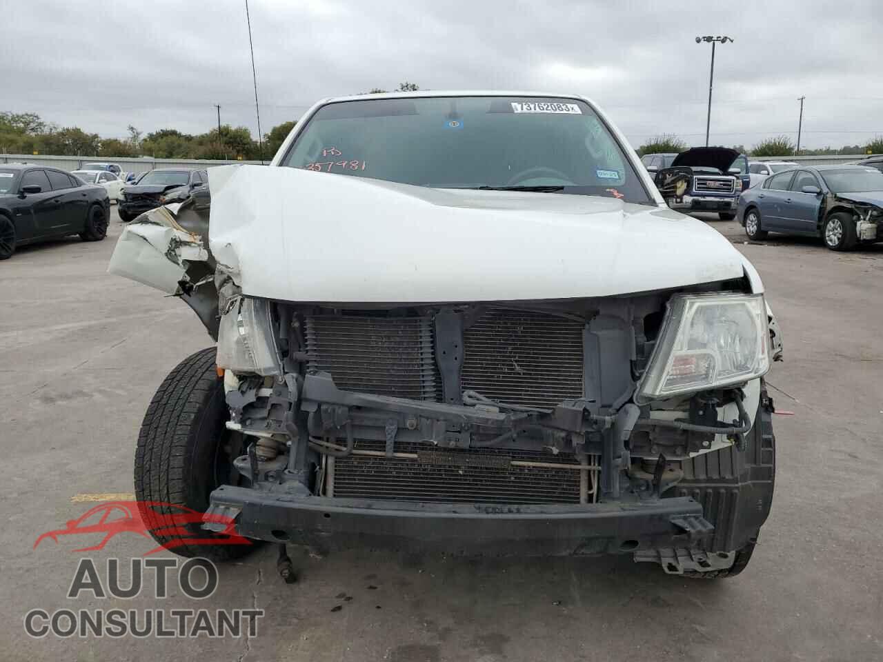 NISSAN FRONTIER 2015 - 1N6BD0CT2FN742699