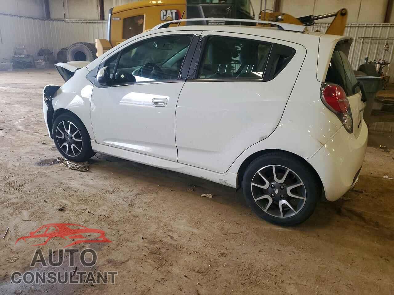 CHEVROLET SPARK 2015 - KL8CF6S91FC708235