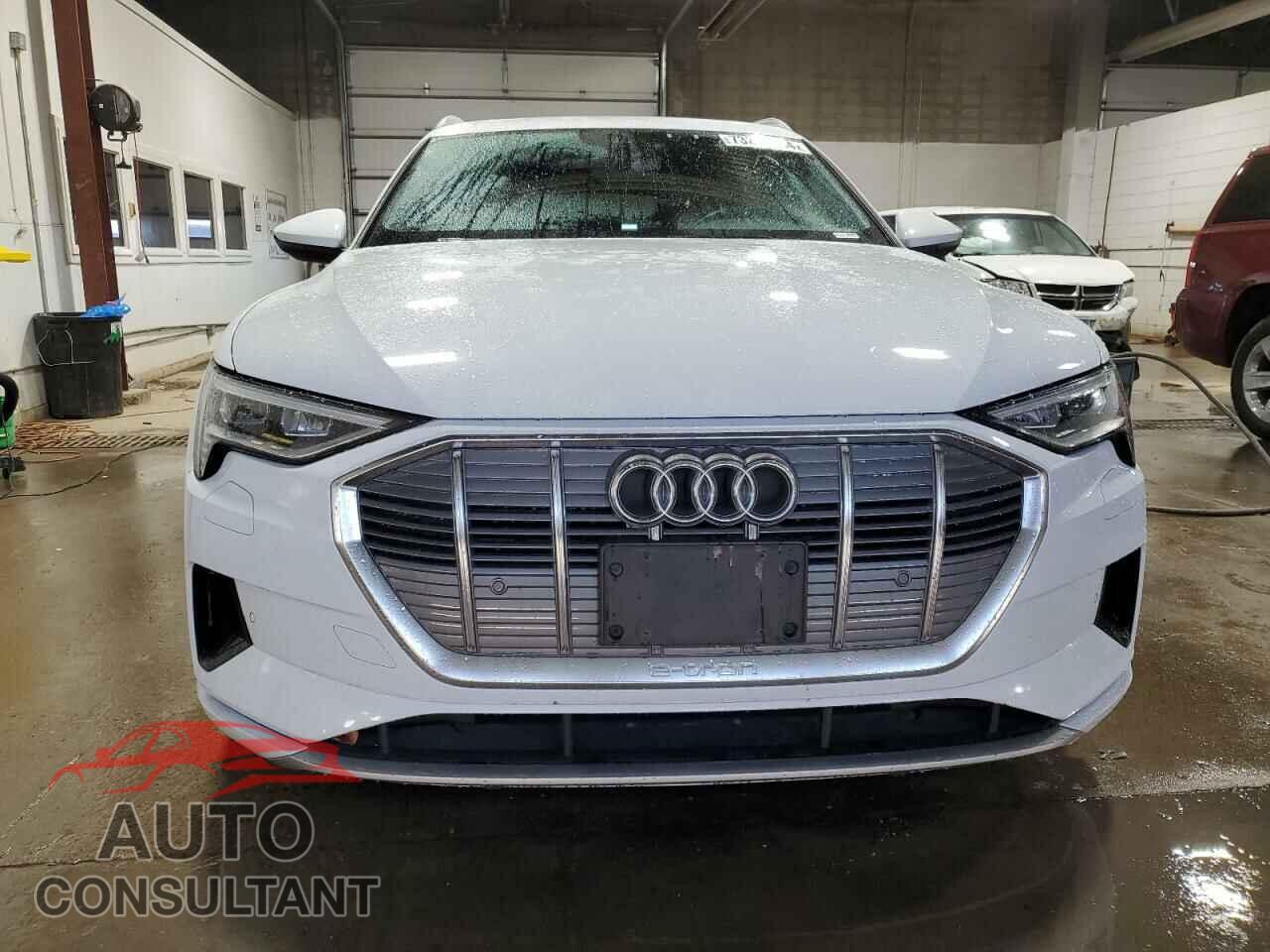 AUDI E-TRON 2021 - WA1AABGE5MB005200
