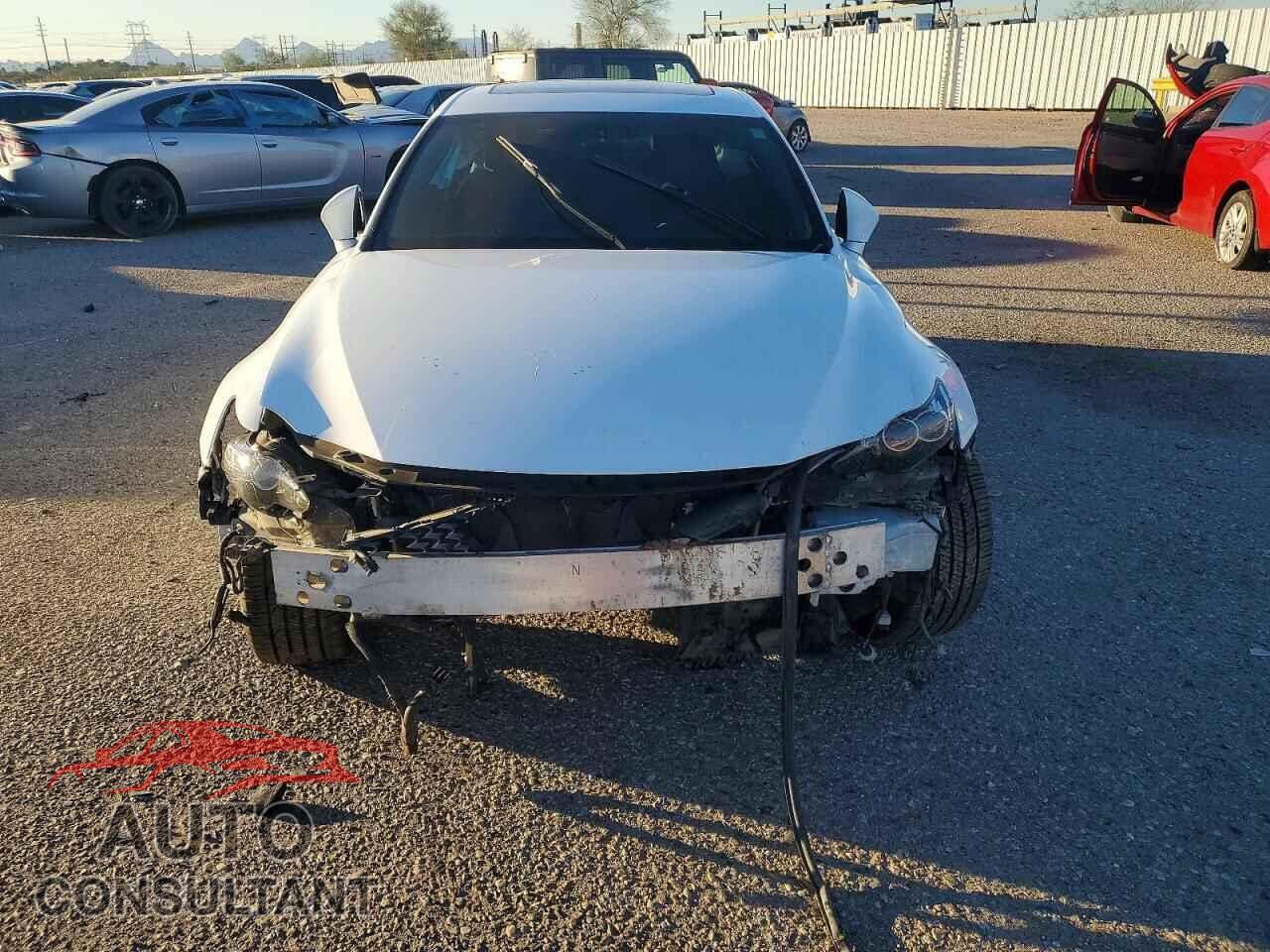 LEXUS IS 2016 - JTHBA1D25G5022062