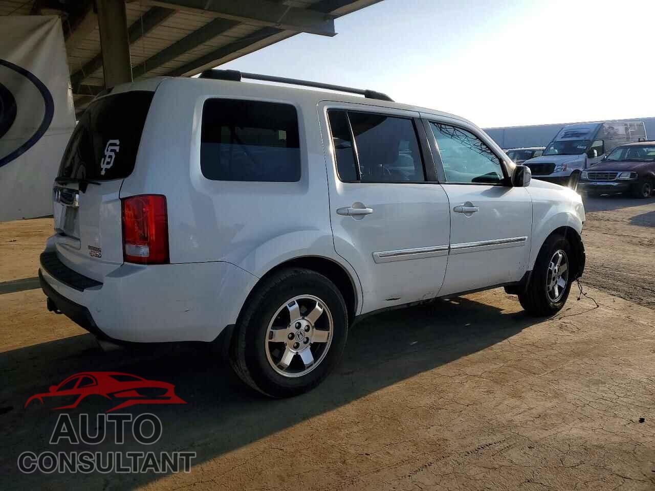 HONDA PILOT 2011 - 5FNYF4H97BB083913