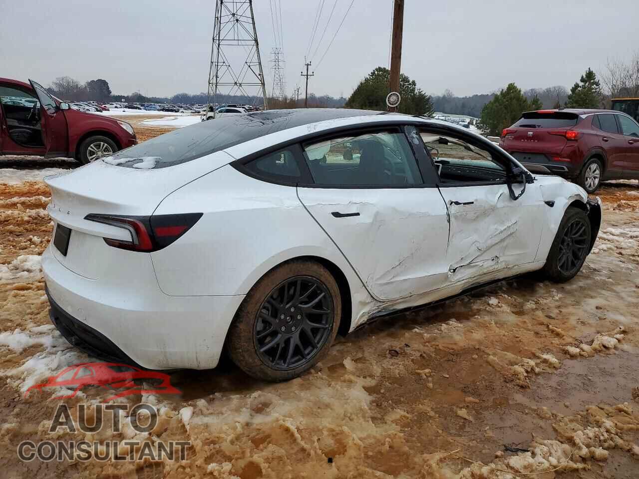 TESLA MODEL 3 2025 - 5YJ3E1EA5SF068420