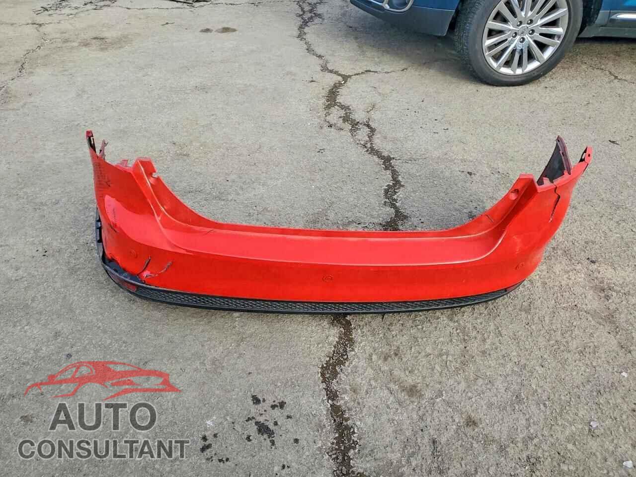 FORD FOCUS 2014 - 1FADP3F26EL448357