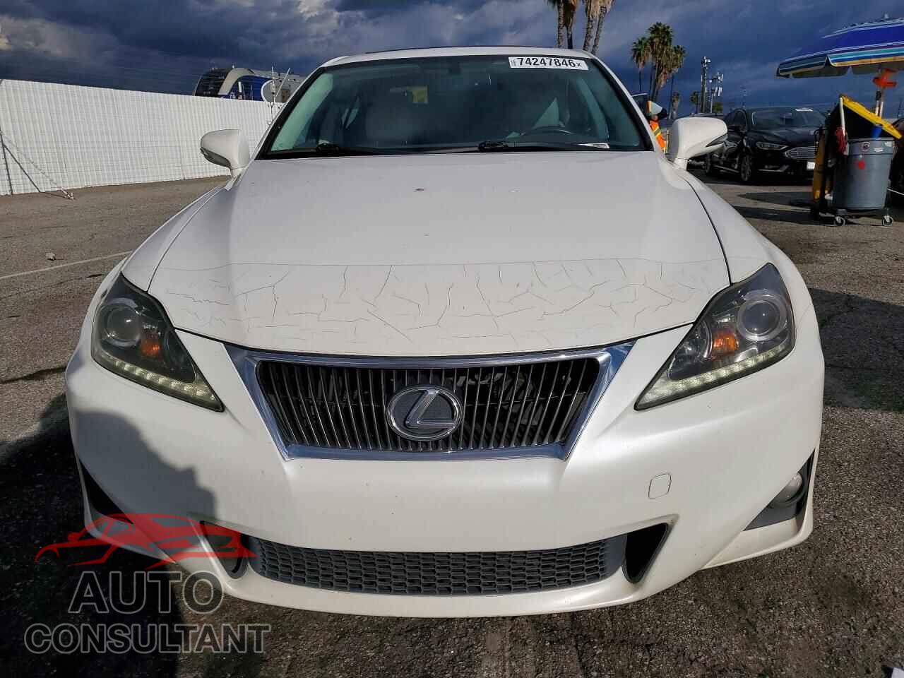 LEXUS IS 2011 - JTHBF5C22B5147488