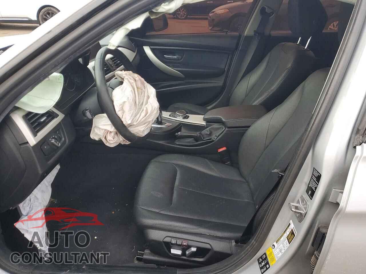 BMW 3 SERIES 2018 - WBA8A3C51JA489610