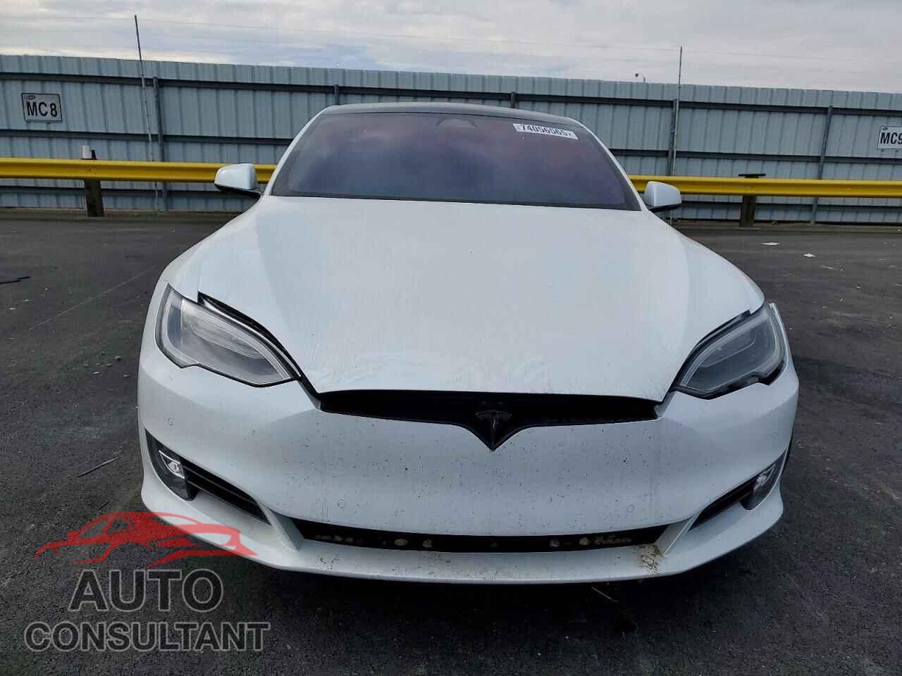 TESLA MODEL S 2018 - 5YJSA1E21JF243180