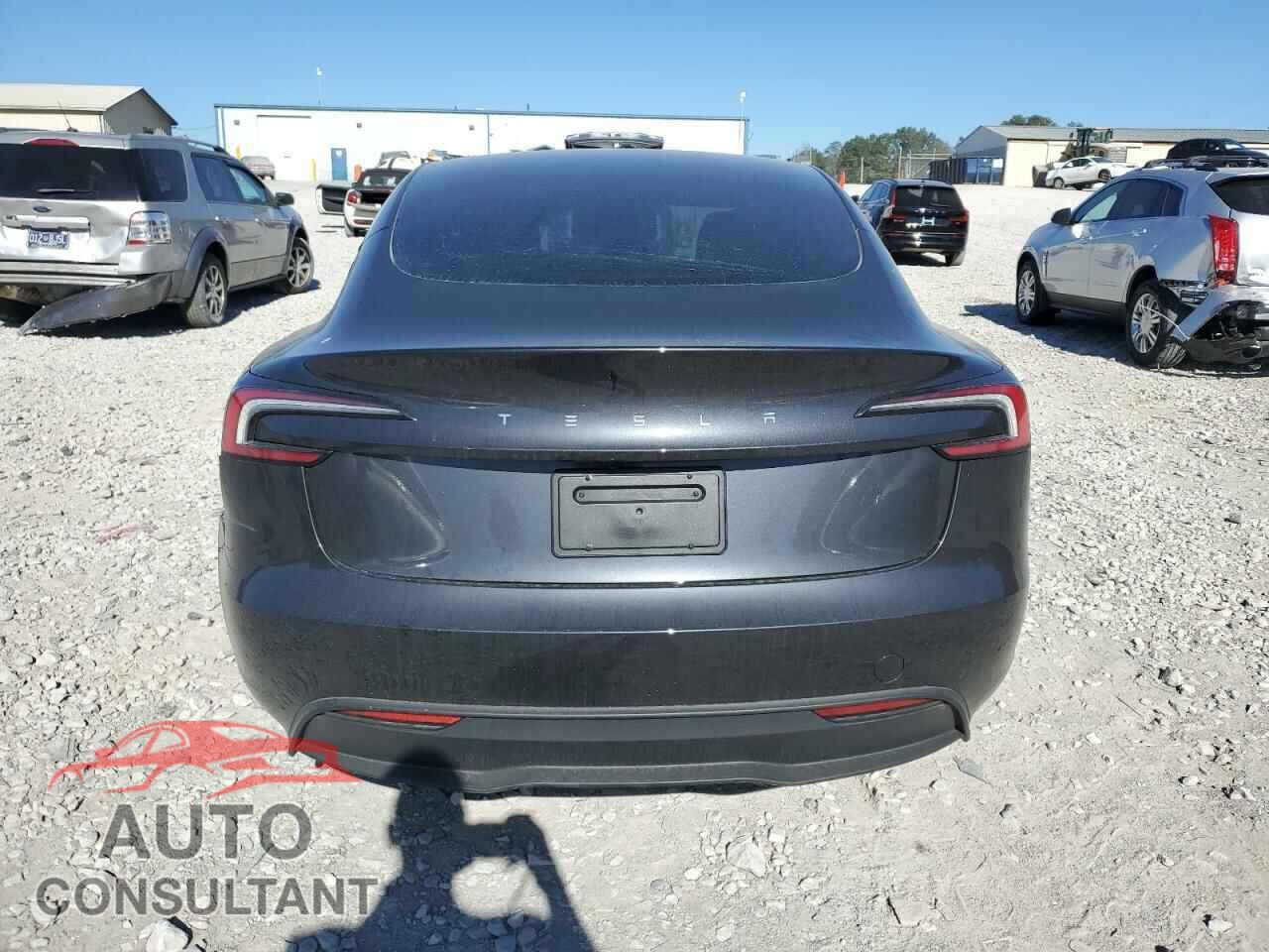 TESLA MODEL 3 2024 - 5YJ3E1EA2RF827101