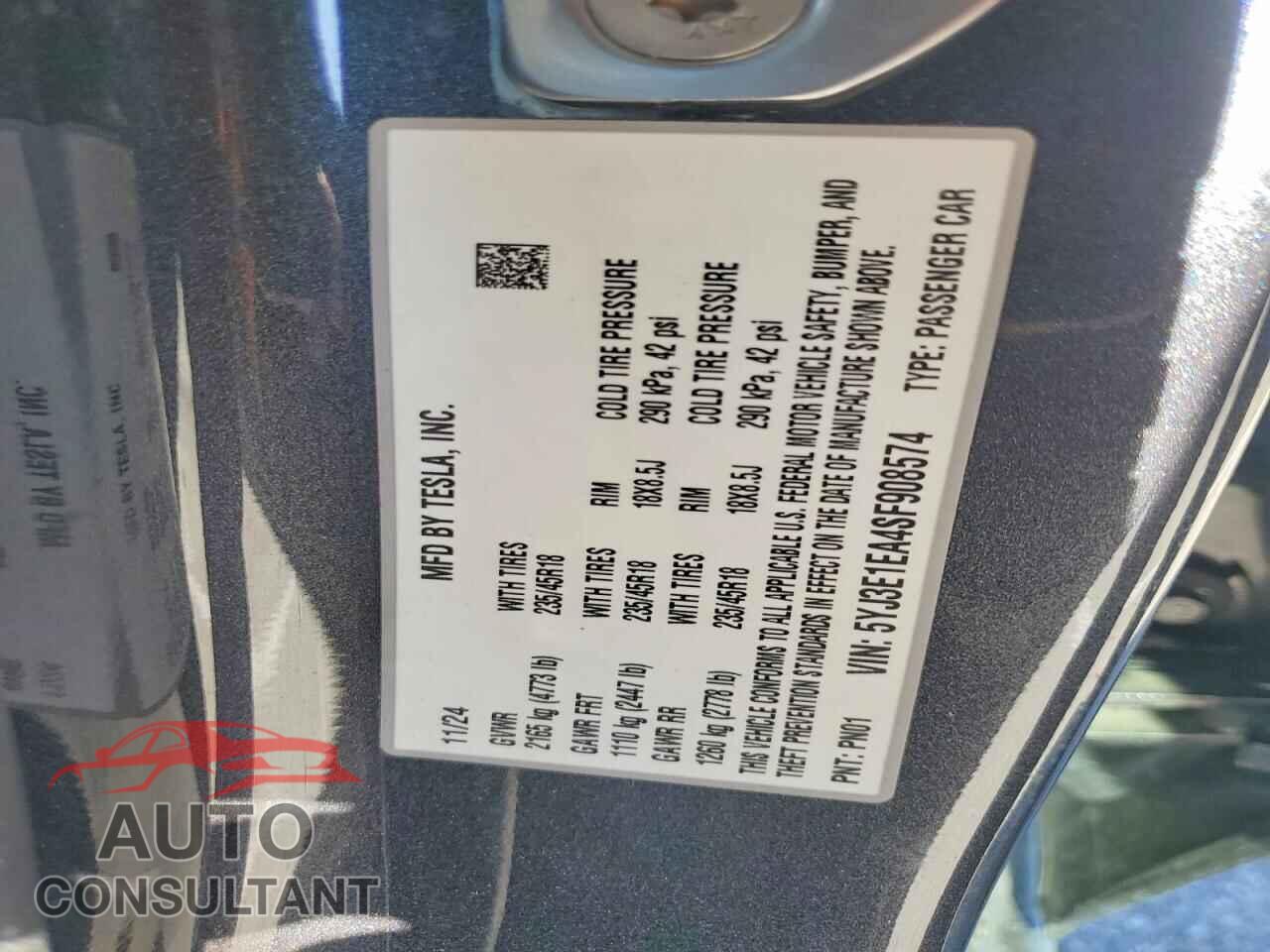 TESLA MODEL 3 2025 - 5YJ3E1EA4SF908574