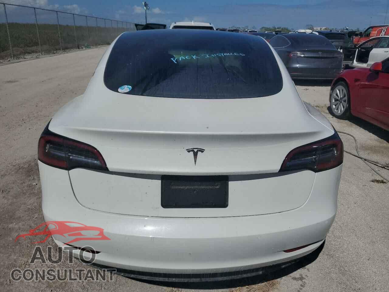 TESLA MODEL 3 2020 - 5YJ3E1EA5LF706845