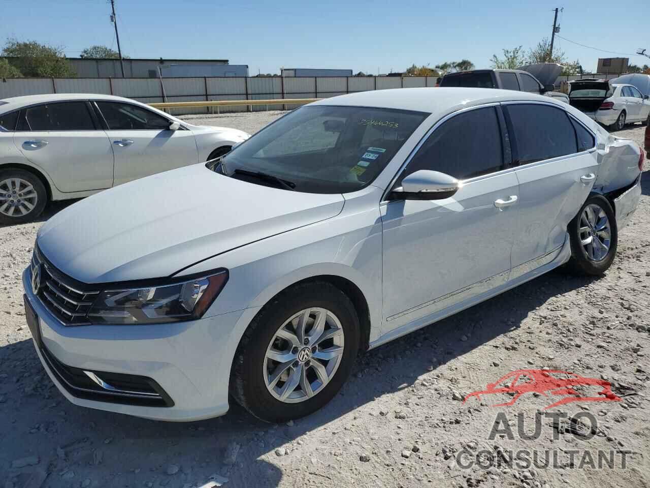VOLKSWAGEN PASSAT 2017 - 1VWAT7A31HC084642