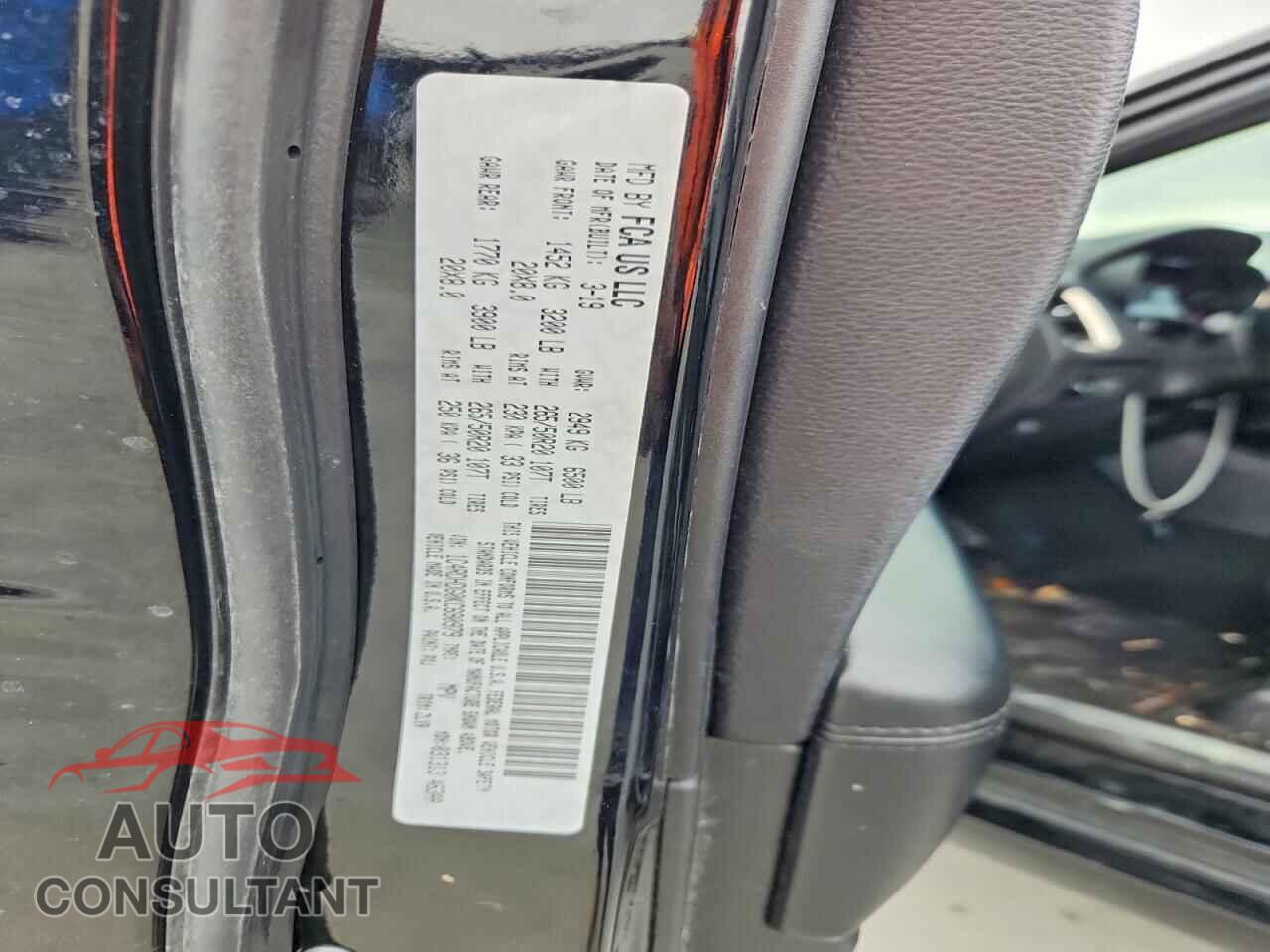 DODGE DURANGO 2019 - 1C4RDHDG0KC690979