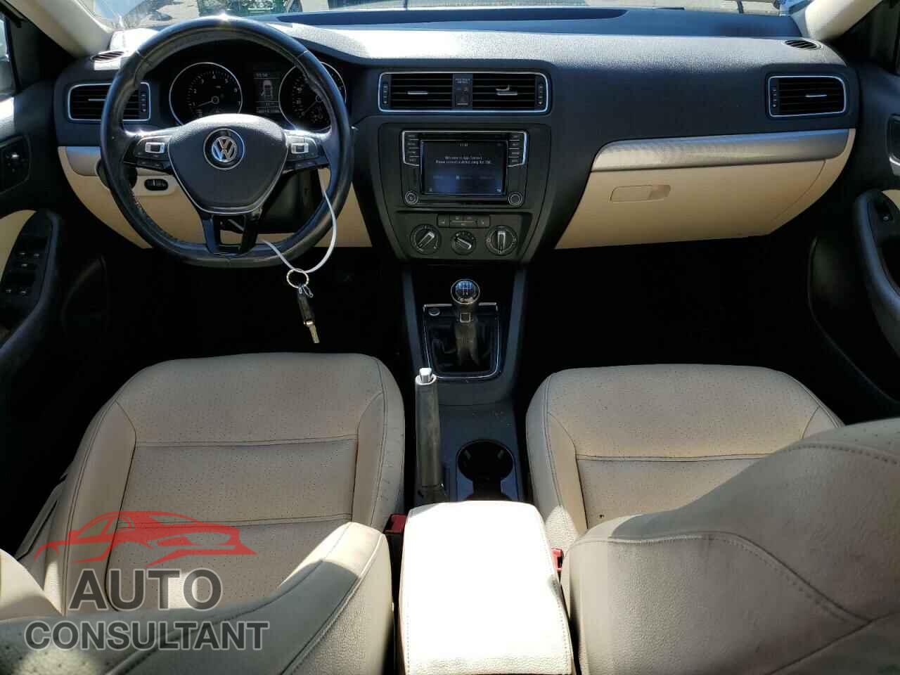 VOLKSWAGEN JETTA 2017 - 3VWB67AJ8HM263379